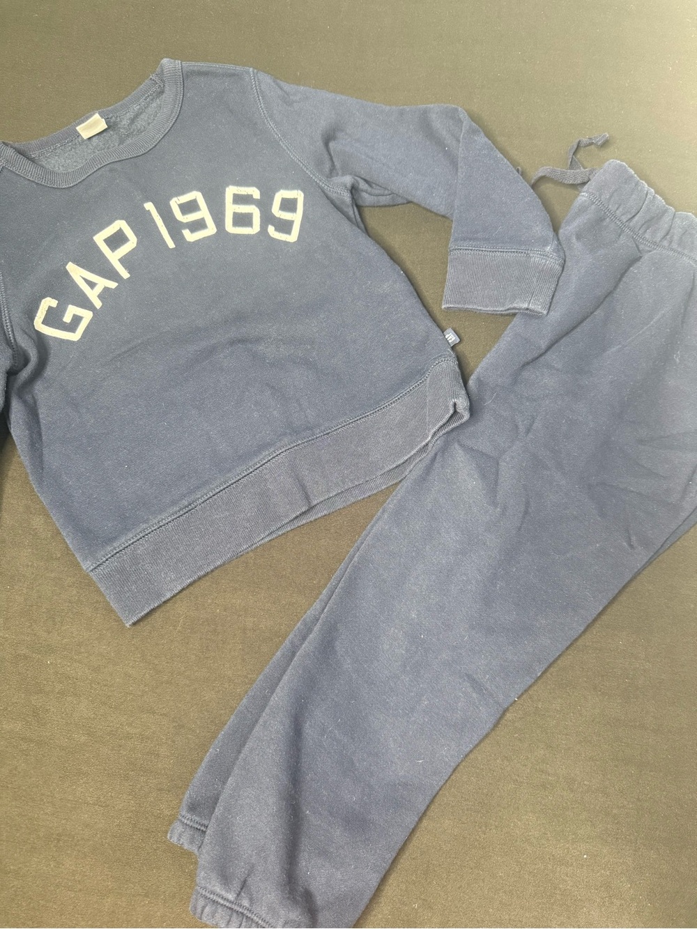 GAP Kids Navy Sweatshirt & Jogger Set - GAP 1969 size 5 baby